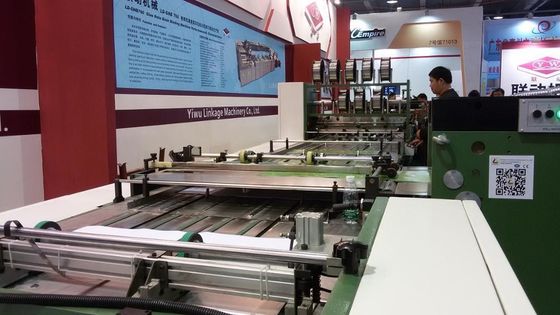Stroomlijnde productie van gelijnde pagina's Schrijfboekjes met volledig automatische machine