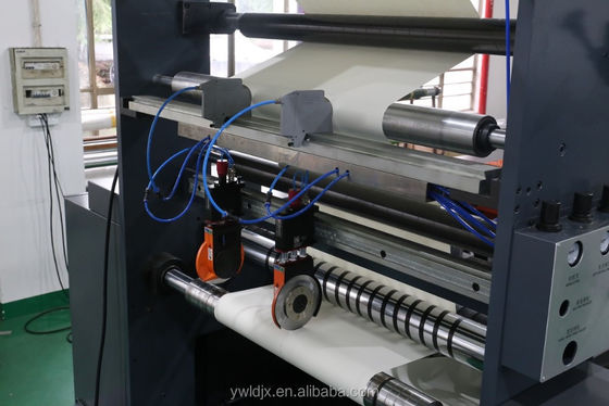 Efficiënt produceren van oefenboek en notitieboek met plastic boekenbekleding maken machine